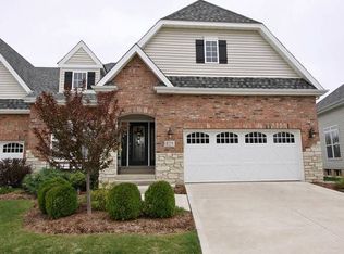 825 Kingsgate Dr, O'Fallon, MO 63368