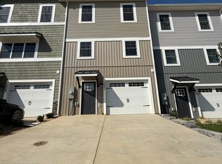 1433 Derby Dr, Rockingham, VA 22801