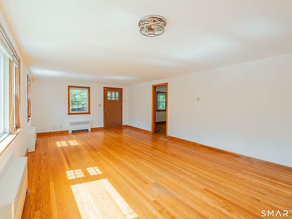 5th image of 224 Lopus Road