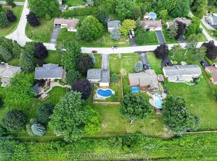 22 Fireside Dr, Hamilton, ON L8N2Z7