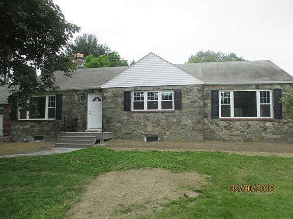 2nd image of 605 Violet Ave