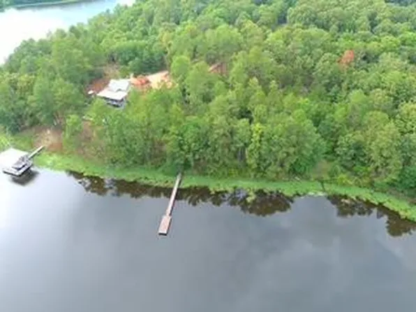 19 Hidden Lagoon Dr, Fort Gaines, GA 39851