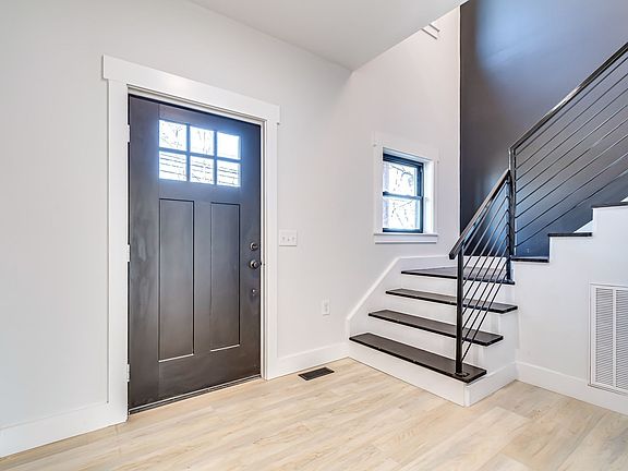 5th image of 211A S Park Ave