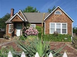 29 Kenwood Ave, Medford, OR 97501