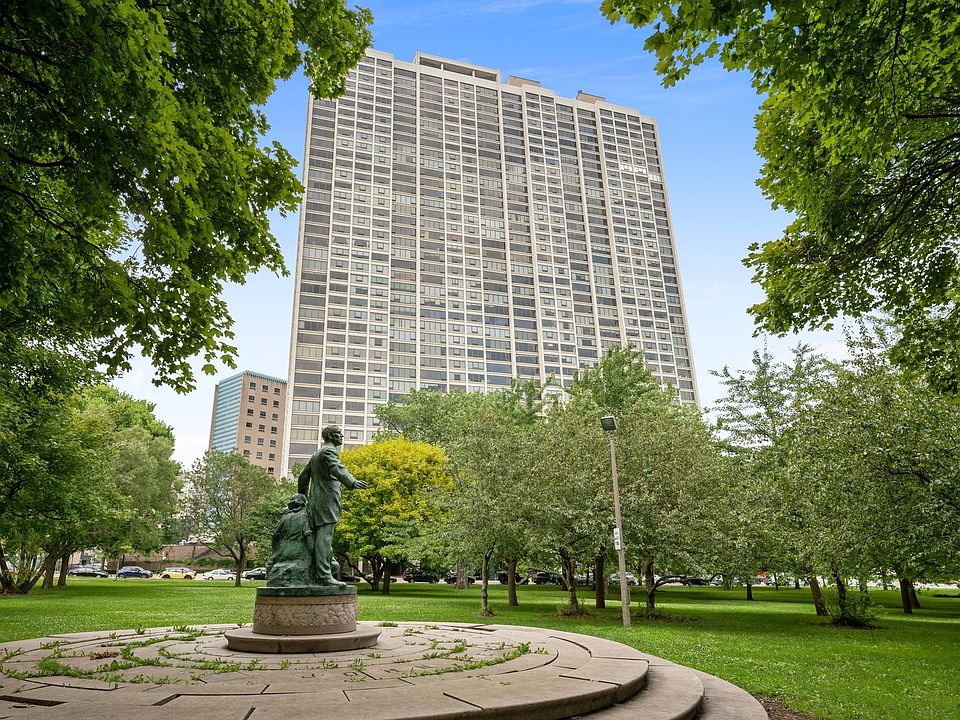 1st image of 2800 N Lake Shore Dr APT 2805