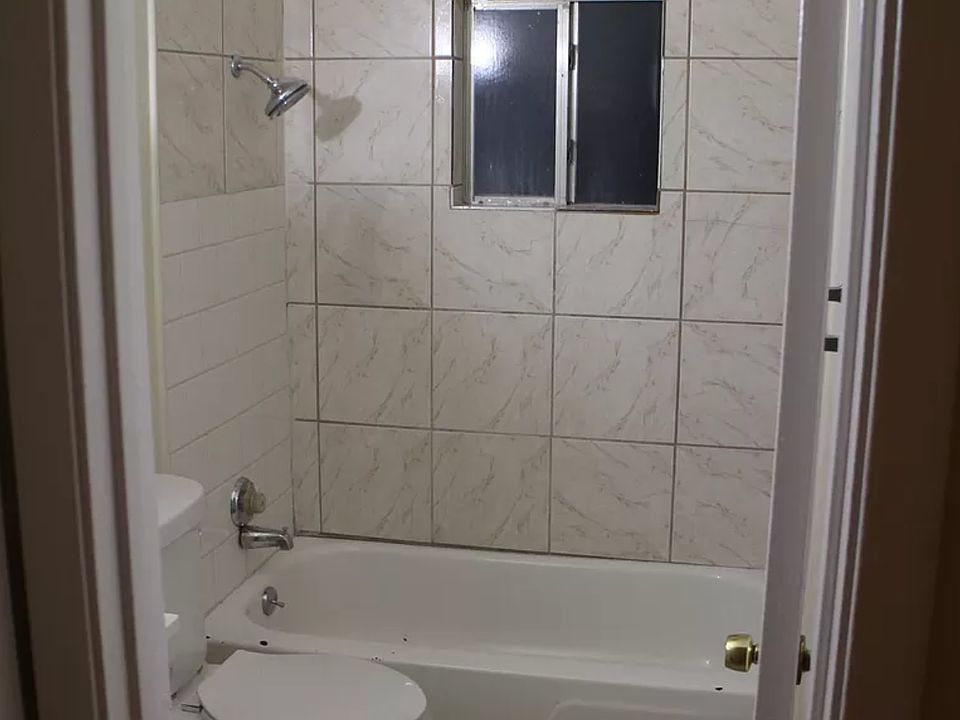 2nd image of 223 Kelsey Ave #5