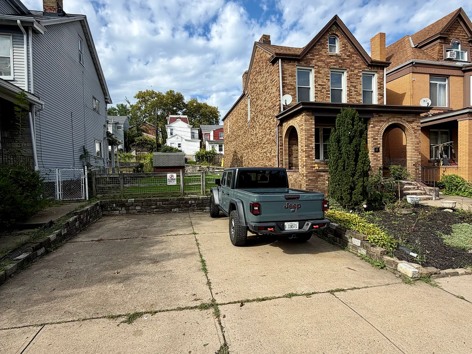 3 bed, 1710 sqft, $1,600 — Photo 2