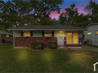 10617 Glen Garry Rd, Saint Louis, MO 63137