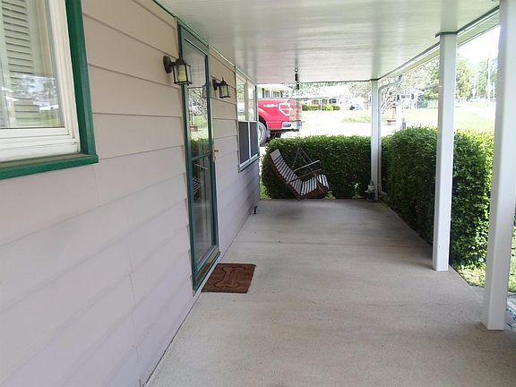 3rd image of 2560 Dolphin Dr
