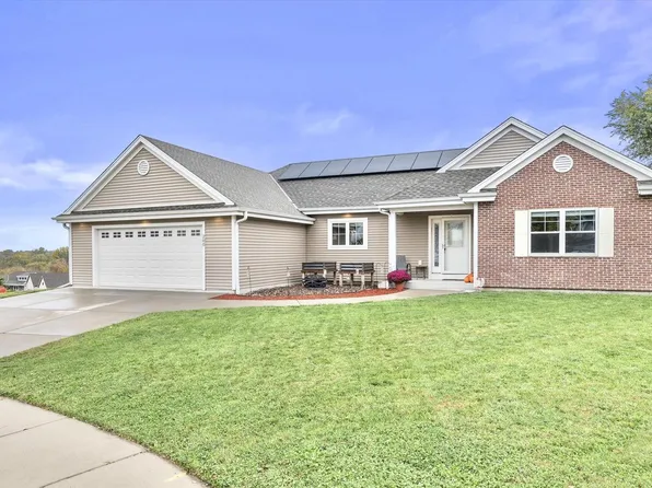 200 Tansdale COURT, Johnson Creek, WI 53038