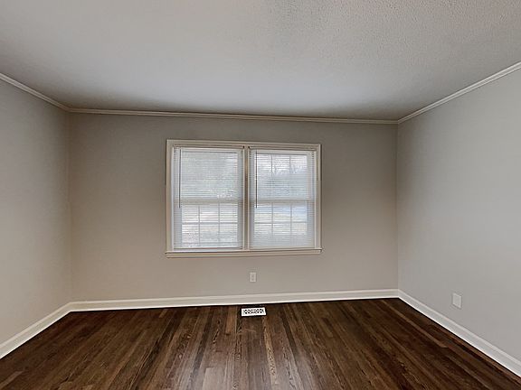 3rd image of 3716 Fairlane Dr