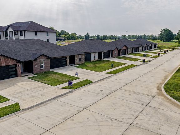 2nd image of 104 Beechwood Lane Cpe