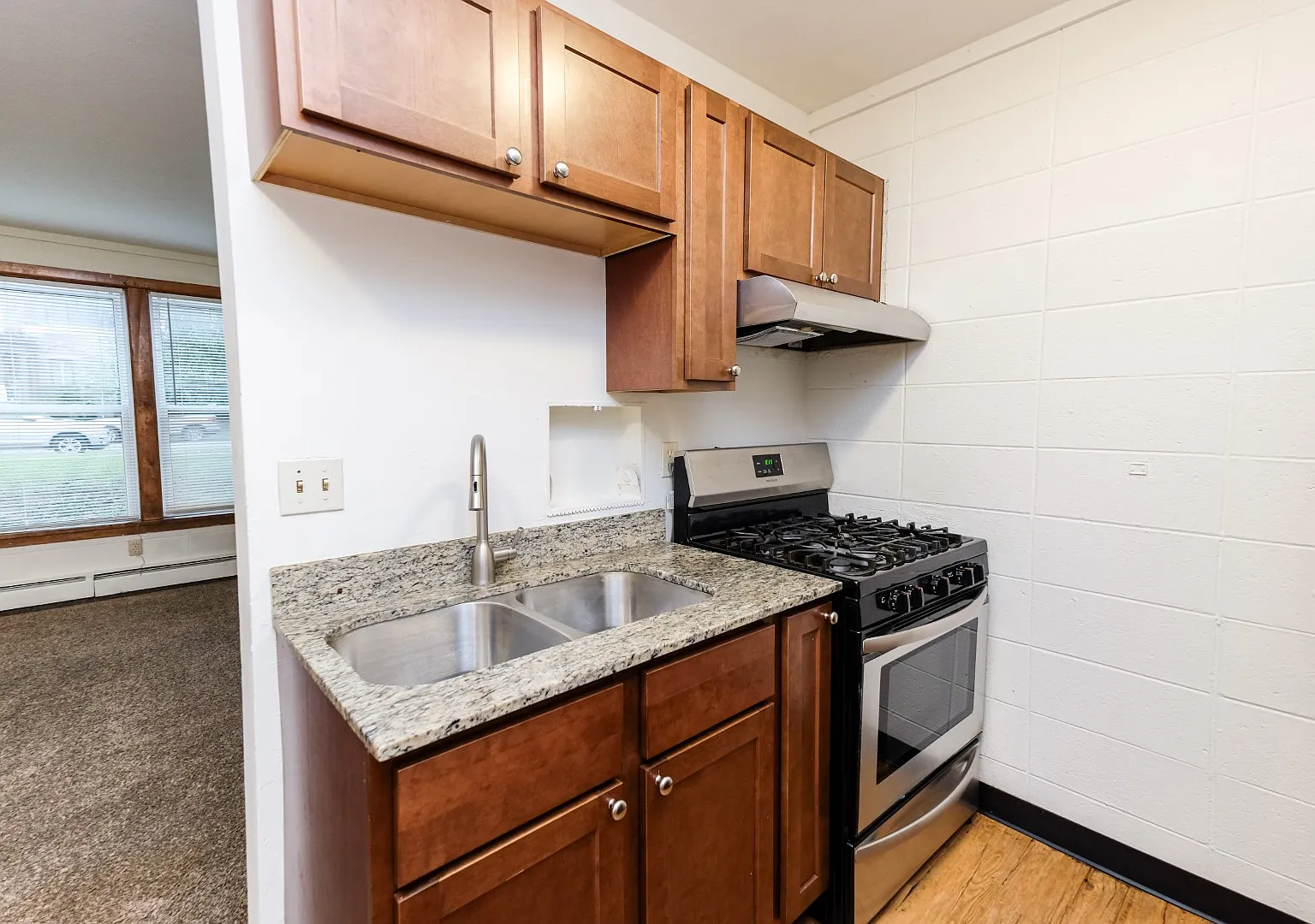 Pillsbury Apartments — Photo 2