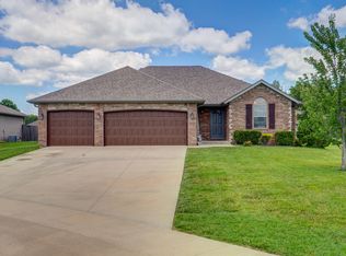 4335 W 1st St, Battlefield, MO 65619