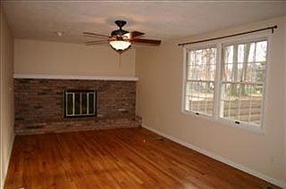 5th image of 890 Deepwood Dr