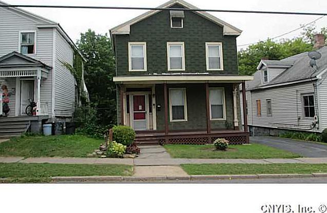 2nd image of 8 Seminary St