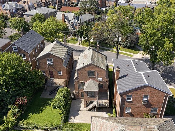 3rd image of 1176 Lydig Avenue