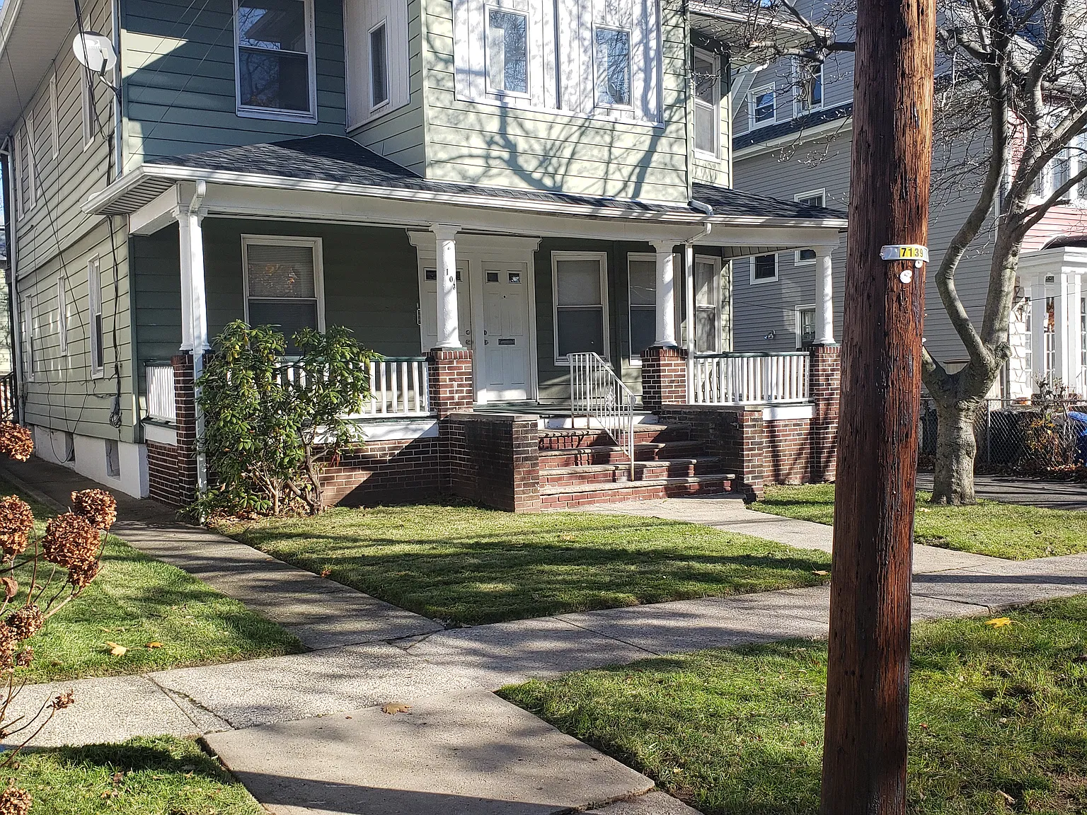 3 bed, 1200 sqft, $2,800 — Photo 2