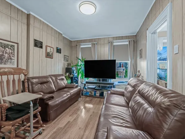 225 Hale Avenue image 13 of 32