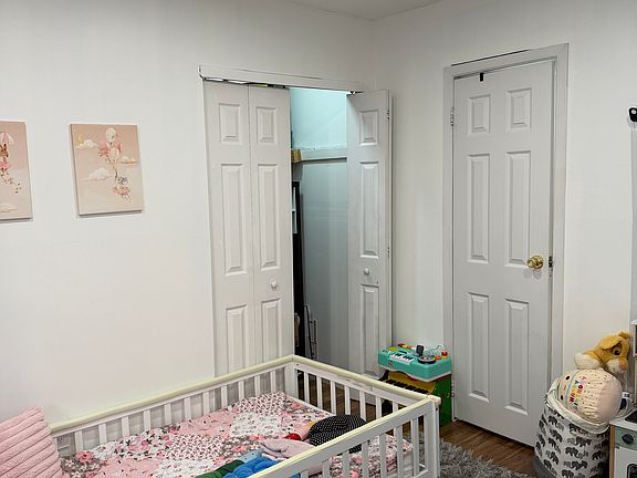 2nd image of 55 Fieldstone Rd Floor 1