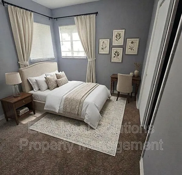 1460 Oakwood Ave — Photo 4
