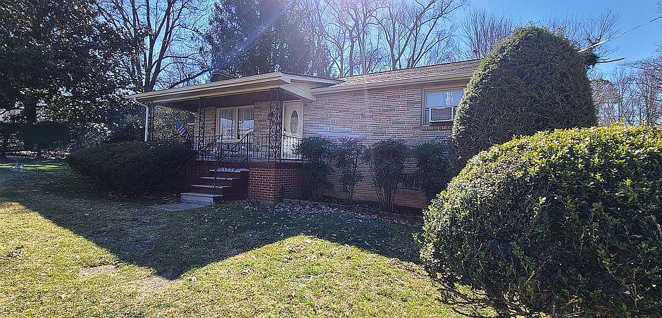 1st image of 114 Hills Ave