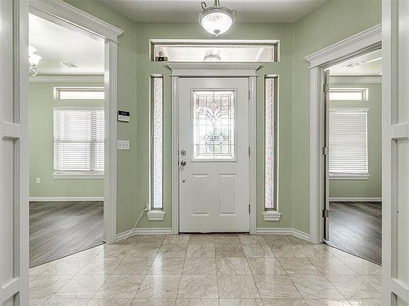 3rd image of 10625 Tangleroot Way