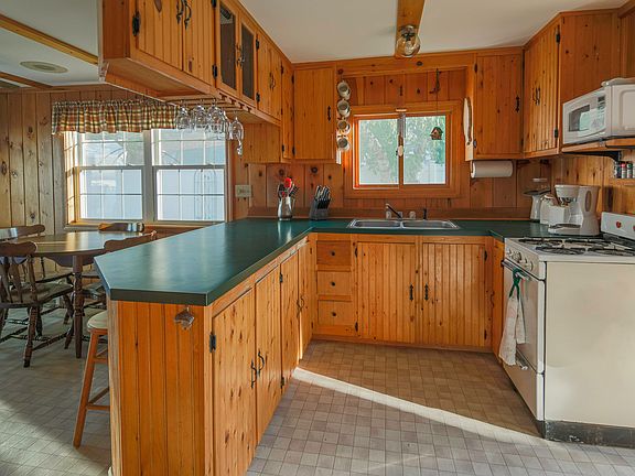 5th image of 7 Justins Way