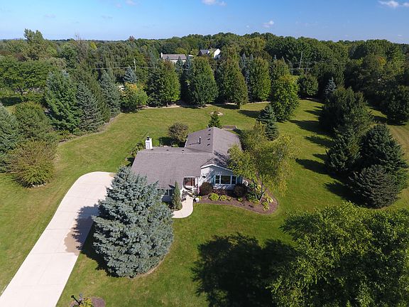 2nd image of N67W26800 Argyle Dr
