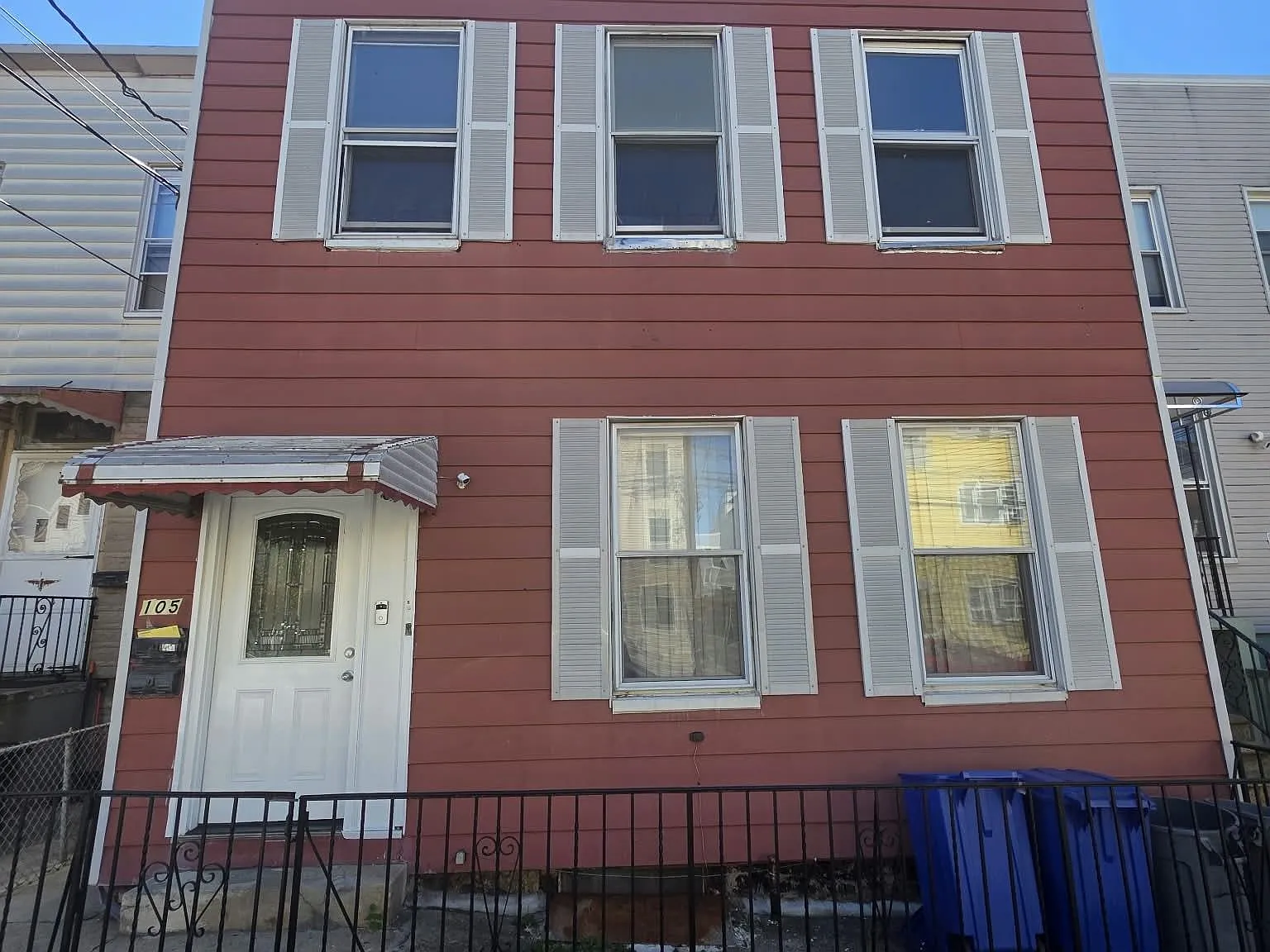 2 bed, 1.0 bath, $2,100 — Photo 1