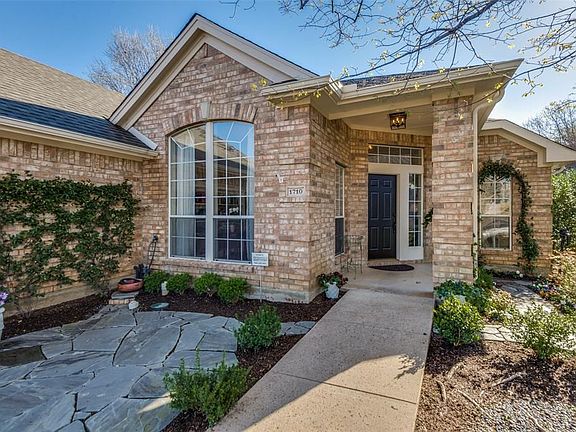 3rd image of 1710 Bradford Ct