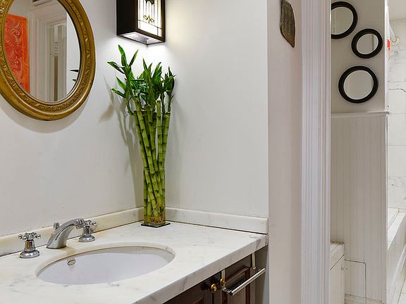 4th image of 7 Park Ave APT 15A