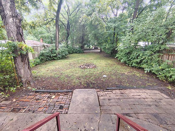 3rd image of 1208 Revell Ave