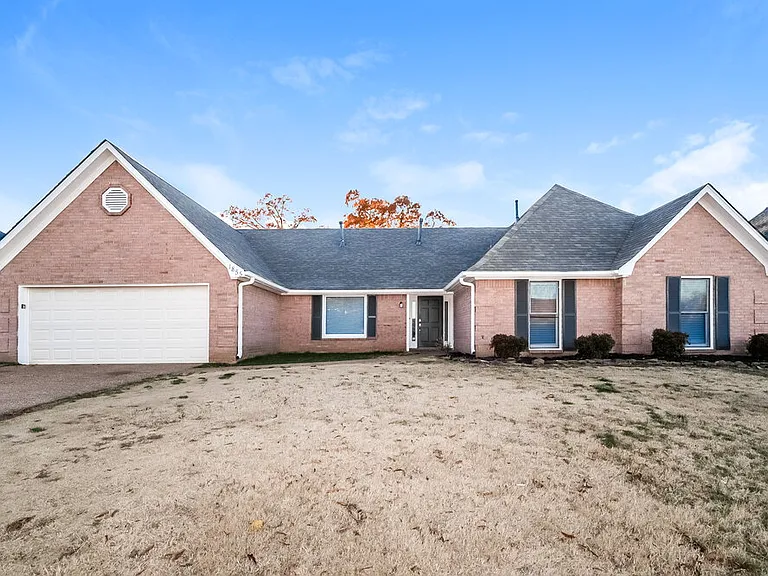 1855 Oak Springs Dr — Photo 1