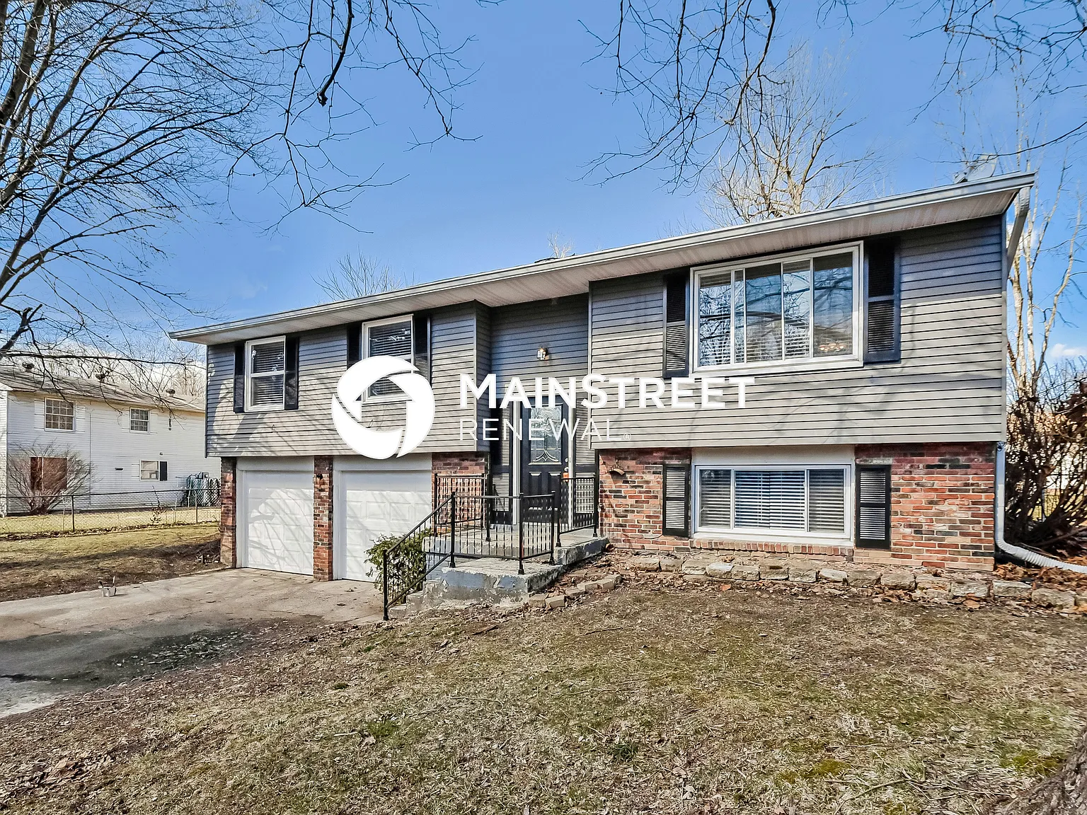 10330 Sheffield Ct — Photo 2