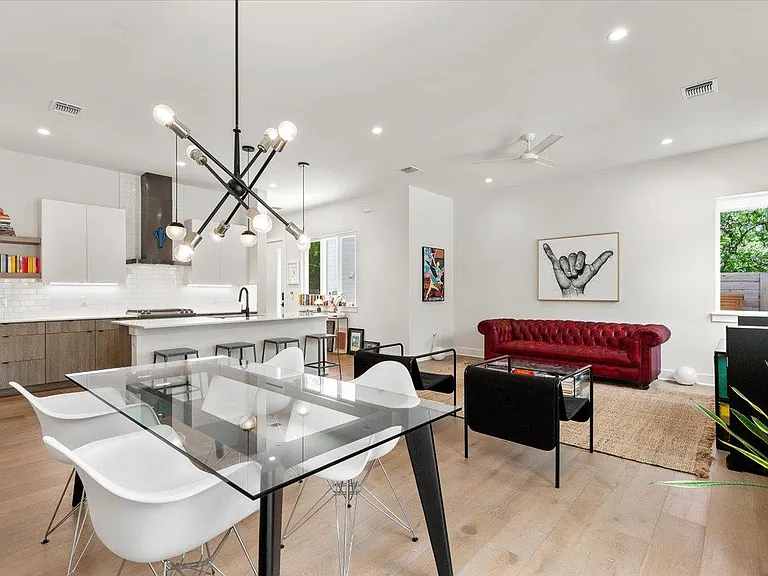 1404 E M Franklin Ave #1 — Photo 3