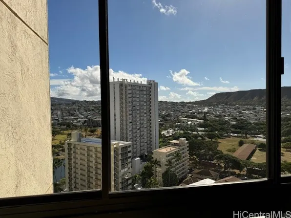 300 Wai Nani Way APT 2005, Honolulu, HI 96815