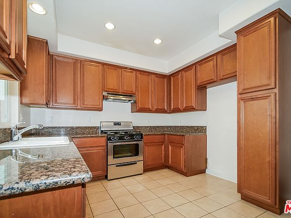 4th image of 14323 Idaho Ave