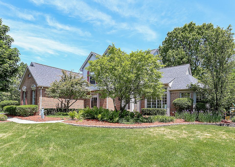 1st image of 5288 Baronette Ln
