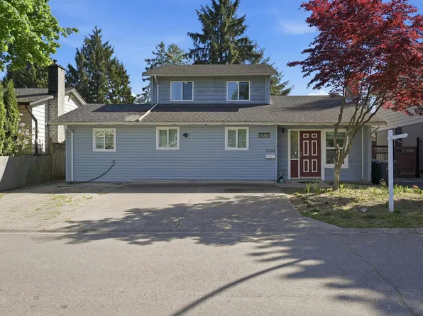 13242 67th Ave, Surrey, BC V3W 7J2