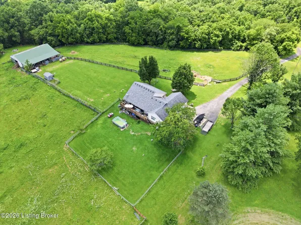 48 Hunters Trce, Taylorsville, KY 40071