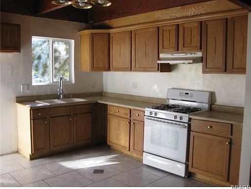 5th image of 443 W Aeroplane Blvd