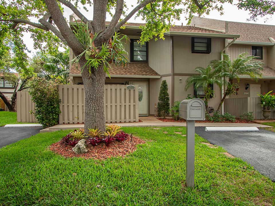 1st image of 9277 SW 136 Street Cir