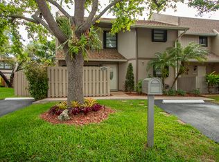 9277 SW 136 Street Cir, Miami, FL 33176