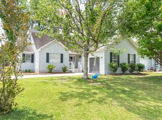 549 Beechcraft St, Charleston, SC 29407
