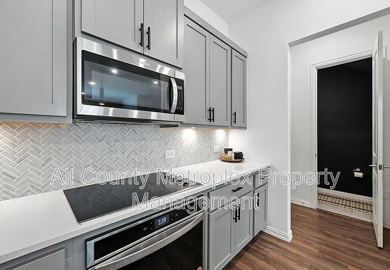 7513 Laburnam Rd — Photo 9