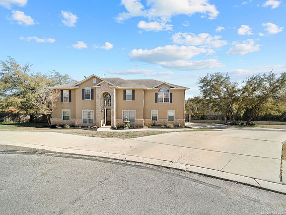 3rd image of 102 GEMSBUCK CT