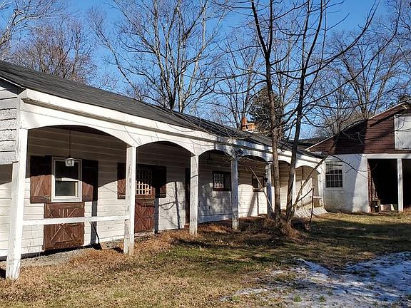 3rd image of 3426 Brae Bourn Dr