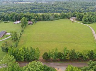 245 Horseshoe Bend Rd, Linden, TN 37096
