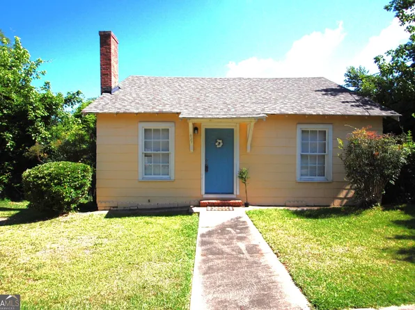 827 W Solomon St, Griffin, GA 30223